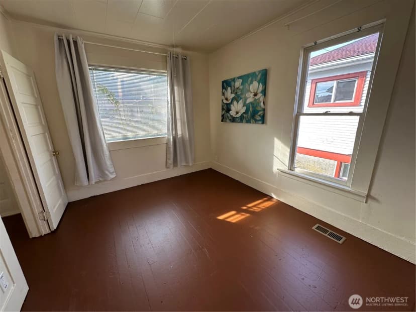 Property photo for 1205 E Maple Street, Bellingham photo 9