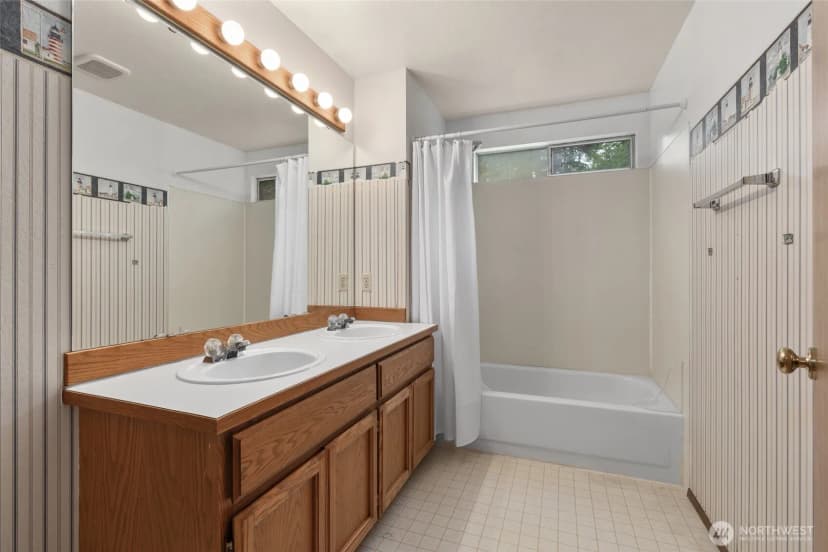 Property photo for 1110 187th Place Sw, Lynnwood photo 31