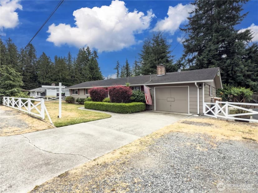 Property photo for 5016 89th Place Ne, Marysville photo 2
