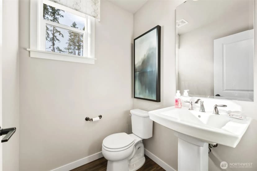Property photo for 3912 Mccormick Village Drive, Bremerton photo 6