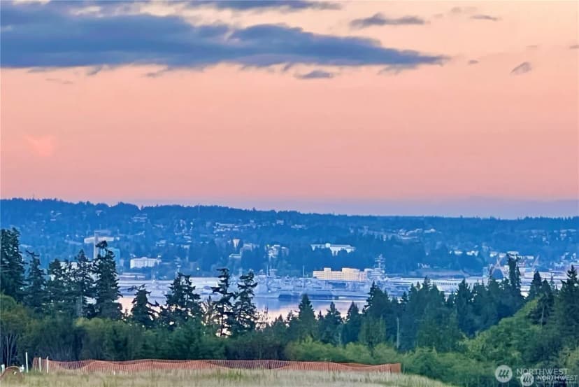 Property photo for 3912 Mccormick Village Drive, Bremerton photo 4