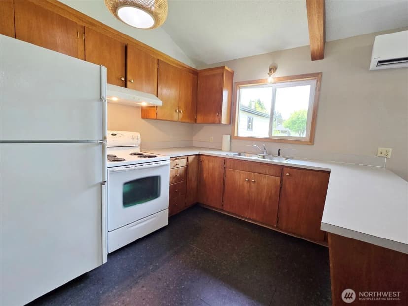 Property photo for 810 H Street, Forks photo 10