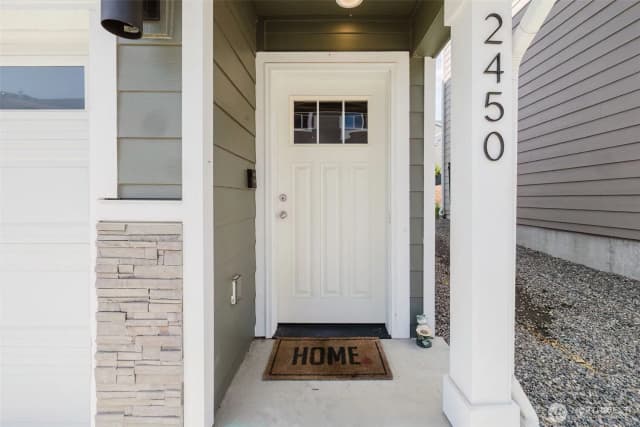 Property photo for 2450 Zeeden Way, Bremerton photo 3