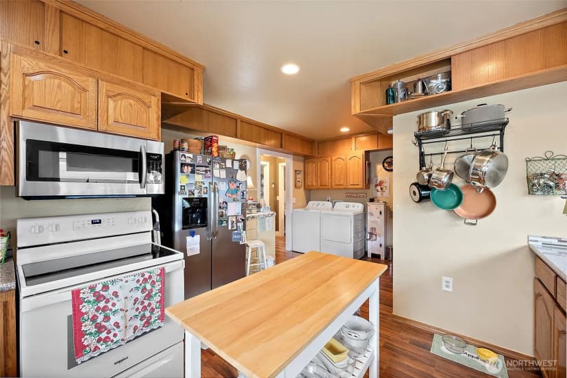 Property photo for 1027 S 60th Street, Tacoma photo 15