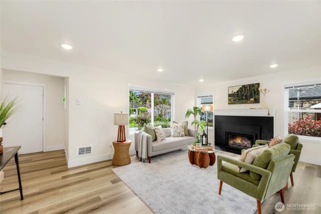 Property photo for 7737 21st Avenue Nw #a & B, Seattle photo 5