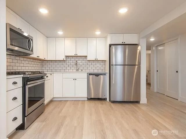 Property photo for 7737 21st Avenue Nw #a & B, Seattle photo 18