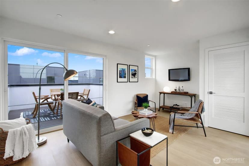 Property photo for 1313 31st Avenue S, Seattle photo 31