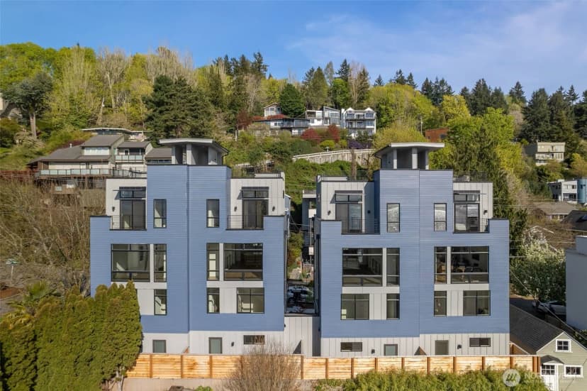 Property photo for 3831 59th Avenue Sw, Seattle photo 3