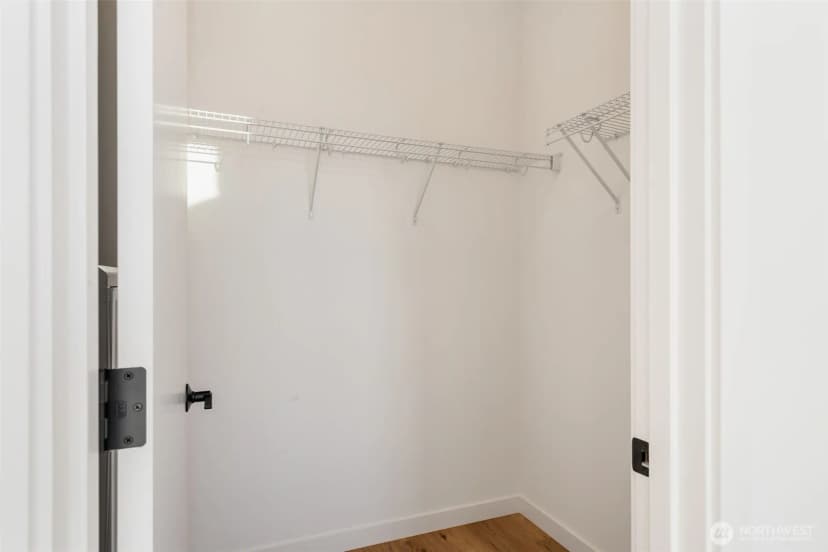 Property photo for 3831 59th Avenue Sw, Seattle photo 24