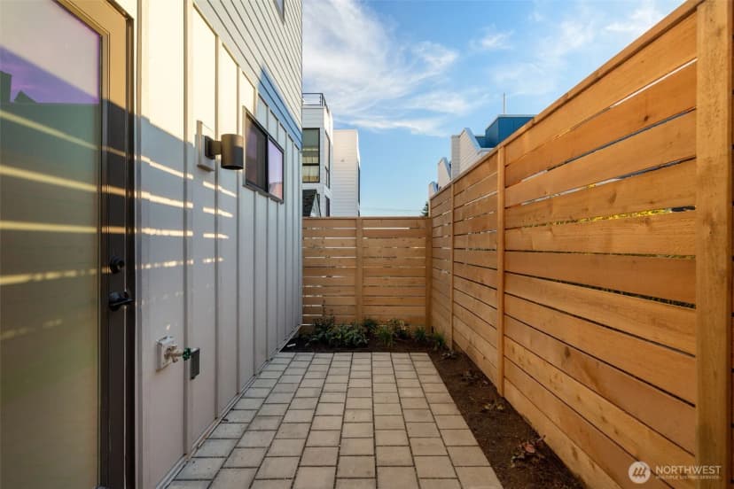 Property photo for 3831 59th Avenue Sw, Seattle photo 32