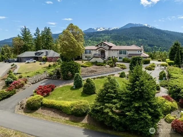Property photo for 572 Sunset Heights Drive, Port Angeles photo 2