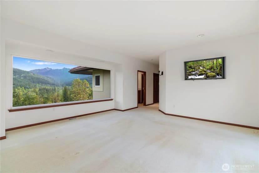 Property photo for 572 Sunset Heights Drive, Port Angeles photo 15