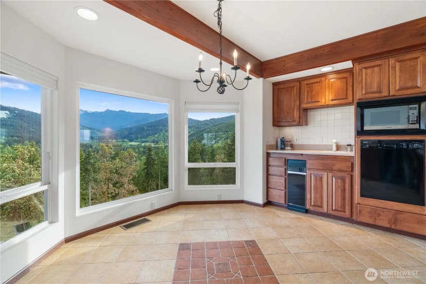 Property photo for 572 Sunset Heights Drive, Port Angeles photo 25