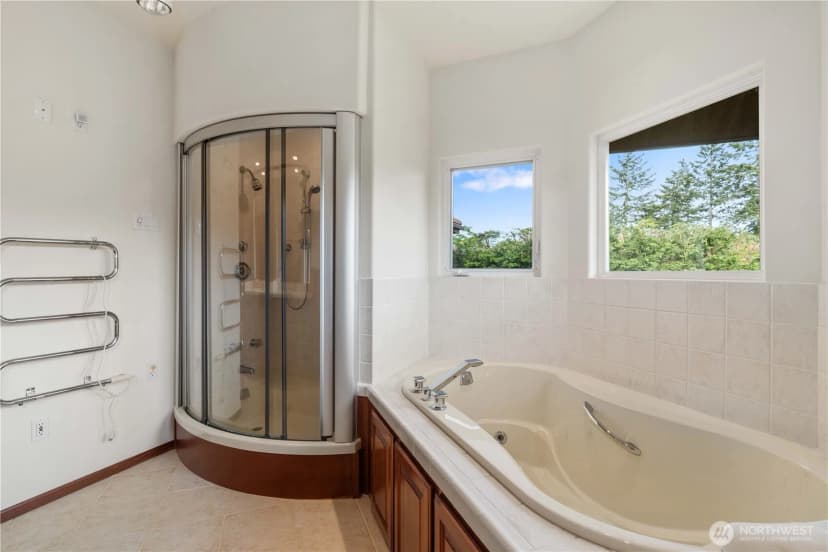 Property photo for 572 Sunset Heights Drive, Port Angeles photo 17