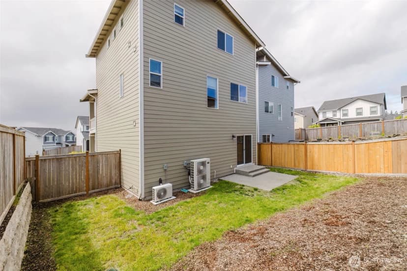 Property photo for 907 Bunting Place Se, Port Orchard photo 35
