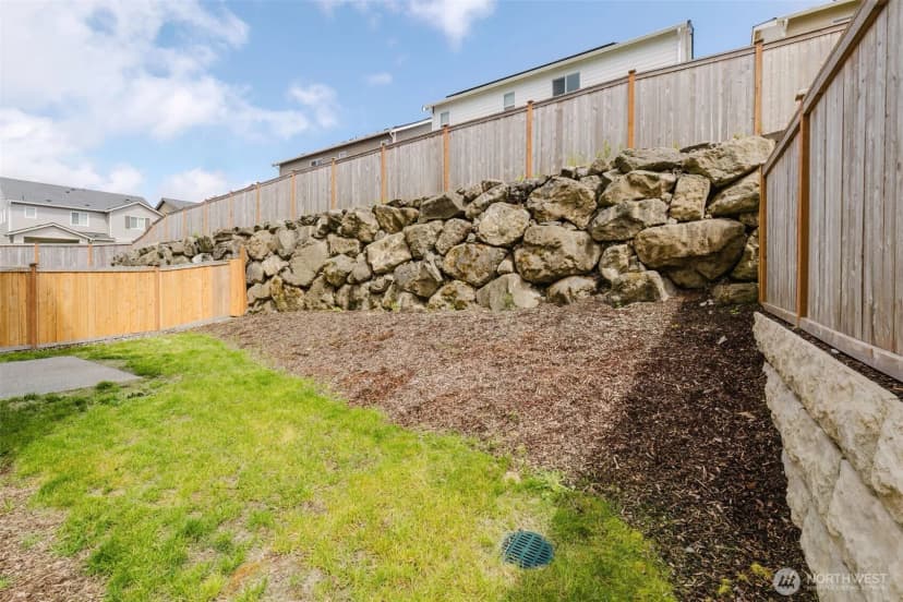 Property photo for 907 Bunting Place Se, Port Orchard photo 36