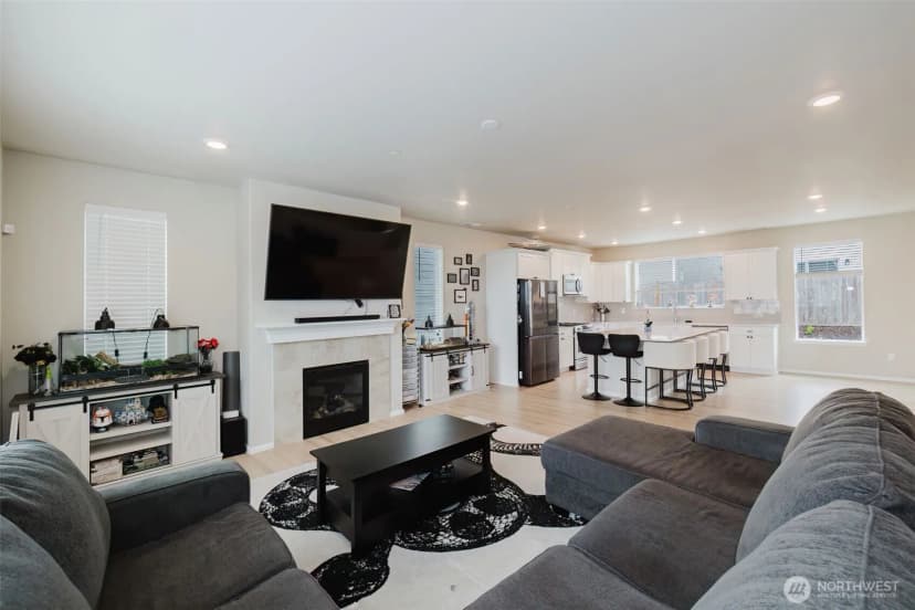 Property photo for 907 Bunting Place Se, Port Orchard photo 11