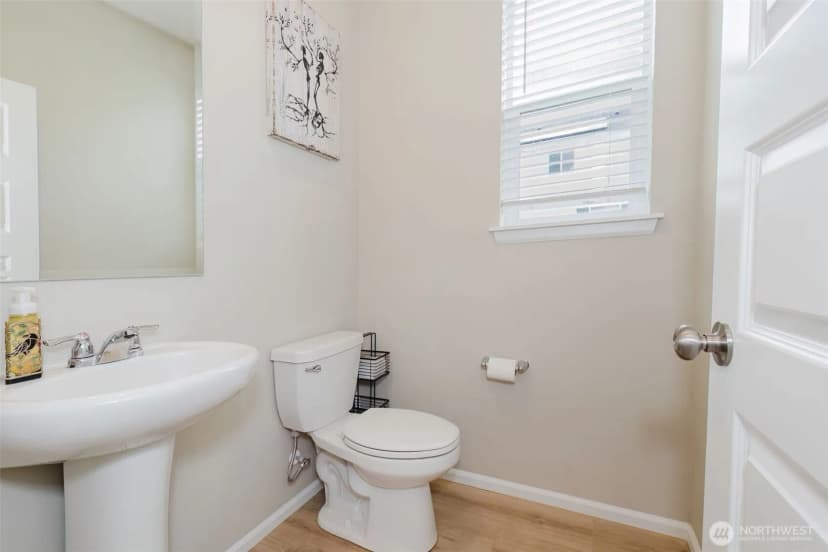 Property photo for 907 Bunting Place Se, Port Orchard photo 13