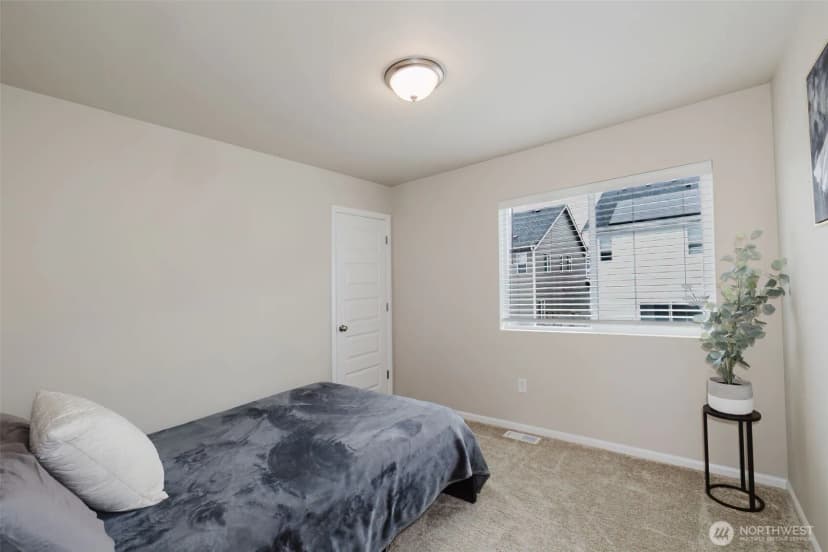 Property photo for 907 Bunting Place Se, Port Orchard photo 17