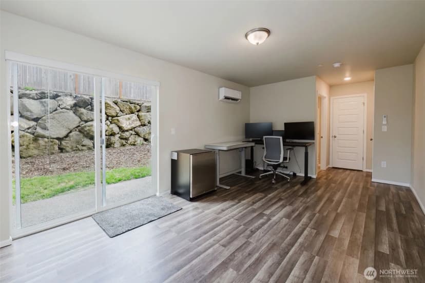 Property photo for 907 Bunting Place Se, Port Orchard photo 24