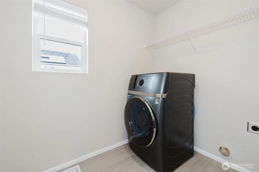 Property photo for 907 Bunting Place Se, Port Orchard photo 14