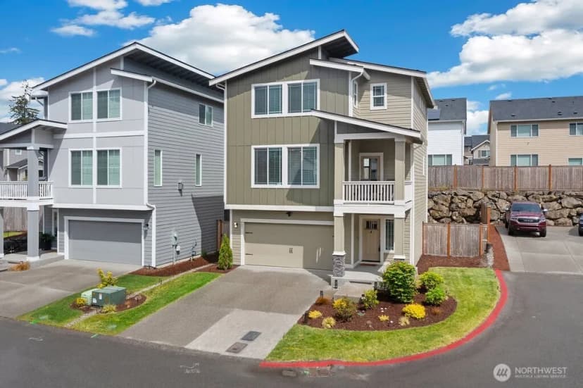 Property photo for 907 Bunting Place Se, Port Orchard photo 2