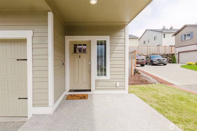 Property photo for 907 Bunting Place Se, Port Orchard photo 3