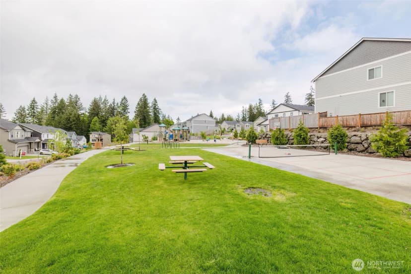 Property photo for 907 Bunting Place Se, Port Orchard photo 37