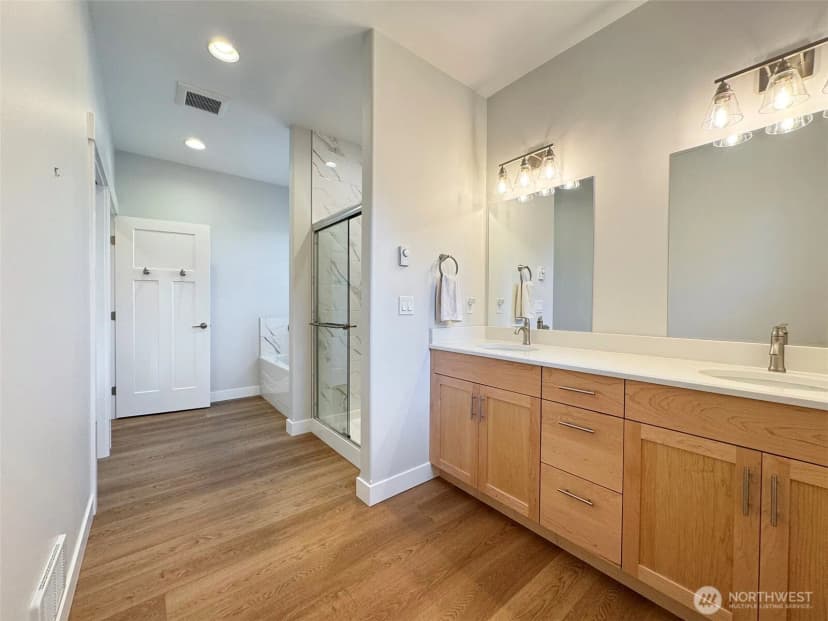 Property photo for 101 Eleventh Court, Sequim photo 18