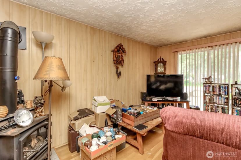 Property photo for 35904 Allen Road S, Roy photo 28