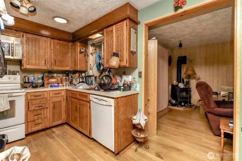 Property photo for 35904 Allen Road S, Roy photo 25
