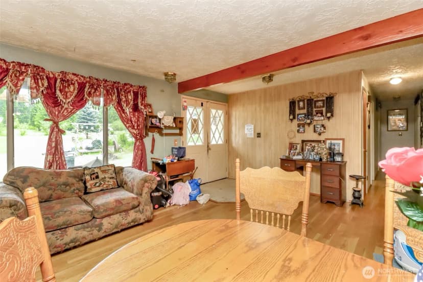 Property photo for 35904 Allen Road S, Roy photo 22