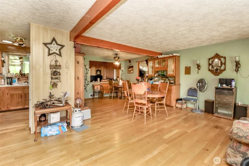 Property photo for 35904 Allen Road S, Roy photo 18