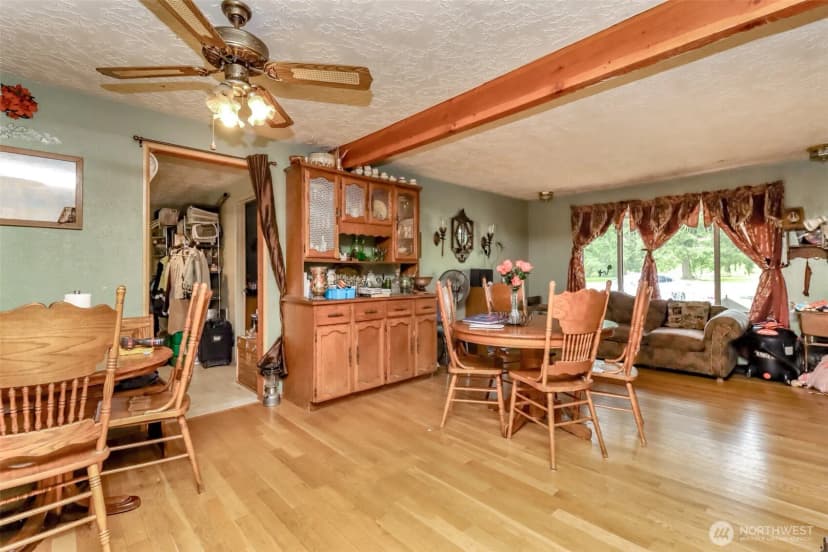 Property photo for 35904 Allen Road S, Roy photo 23