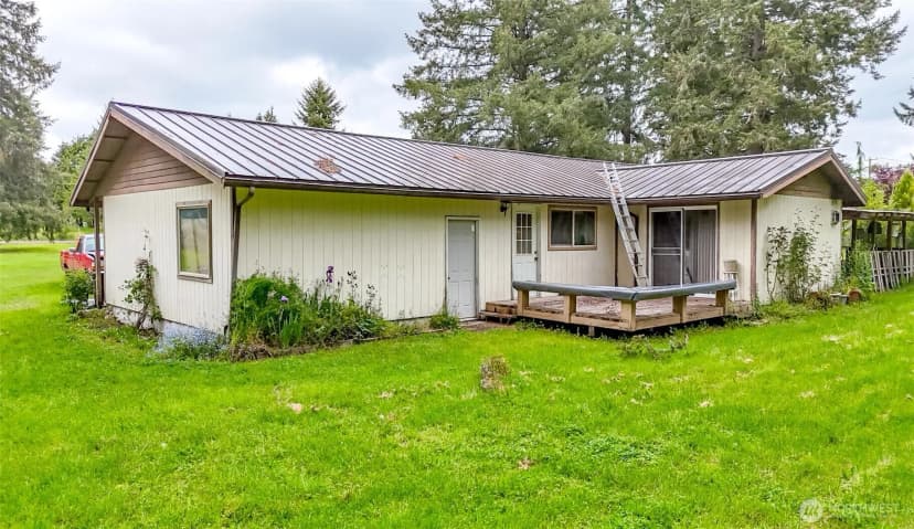 Property photo for 35904 Allen Road S, Roy photo 8
