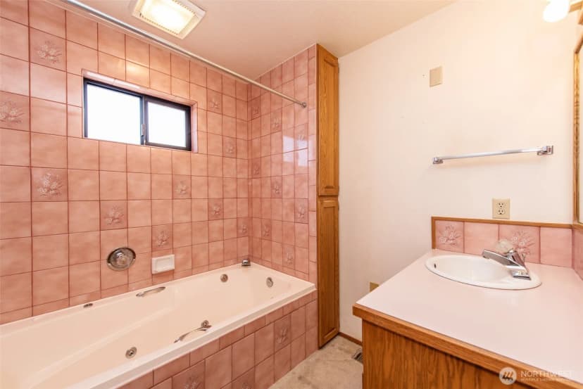 Property photo for 1320 E 4th Street, Port Angeles photo 16