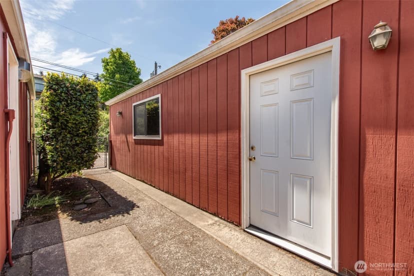 Property photo for 1320 E 4th Street, Port Angeles photo 31