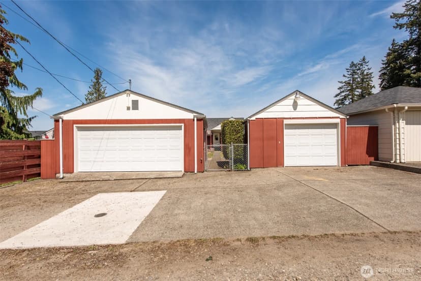 Property photo for 1320 E 4th Street, Port Angeles photo 32