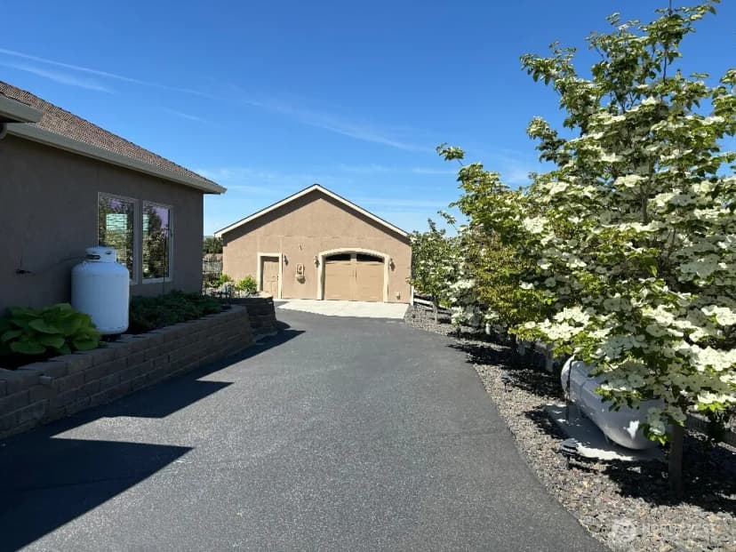 Property photo for 2702 N Levi Street, Kennewick photo 32