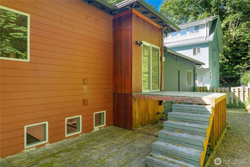 Property photo for 11130 Seola Beach Drive Sw, Seattle photo 31