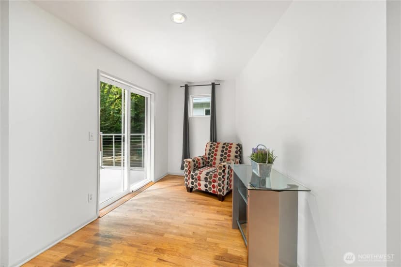 Property photo for 11130 Seola Beach Drive Sw, Seattle photo 22