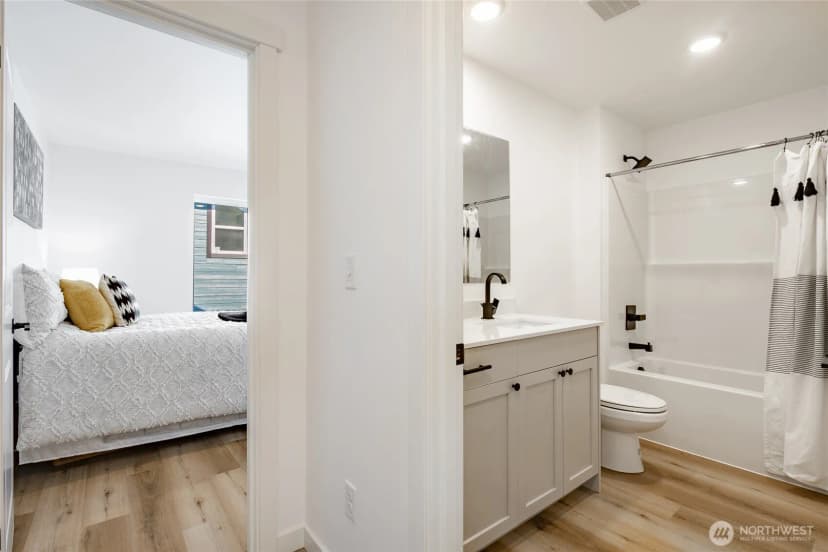 Property photo for 2818 Hazelwood Drive, Blaine photo 30