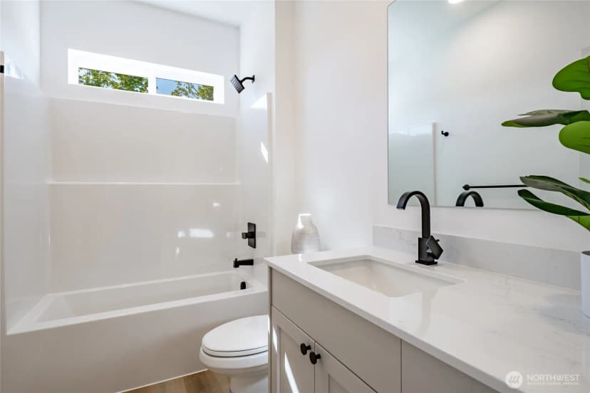 Property photo for 2806 Hazelwood Drive, Blaine photo 6