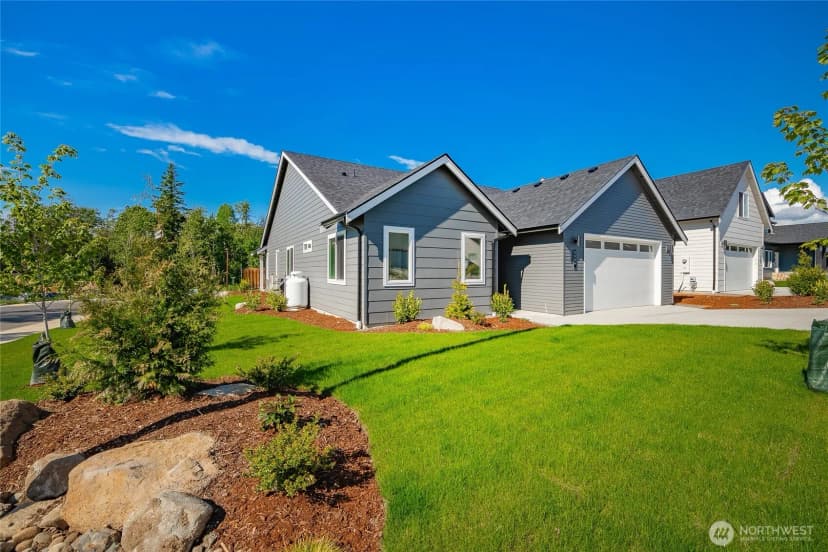 Property photo for 2806 Hazelwood Drive, Blaine photo 2