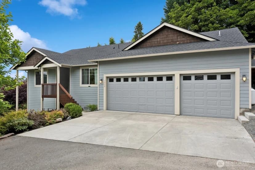 Property photo for 1310 Maple Avenue, Snohomish photo 2