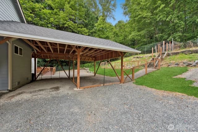 Property photo for 1310 Maple Avenue, Snohomish photo 4