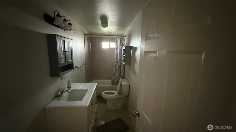 Property photo for 47 Se 10th Street, College Place photo 26