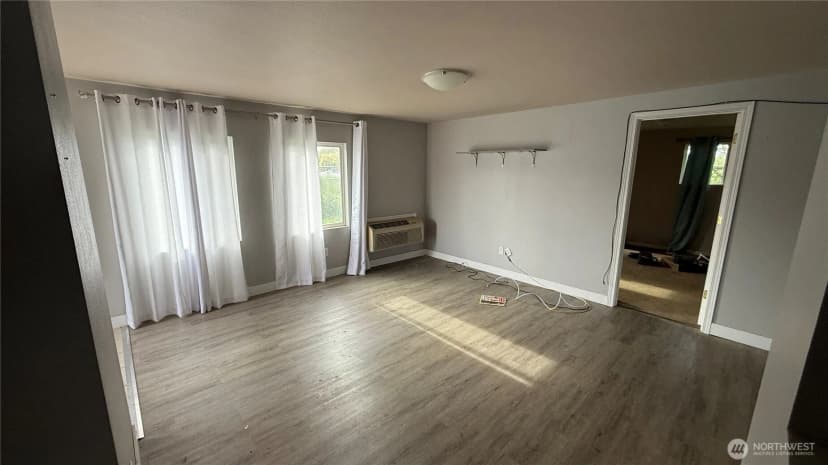 Property photo for 47 Se 10th Street, College Place photo 22