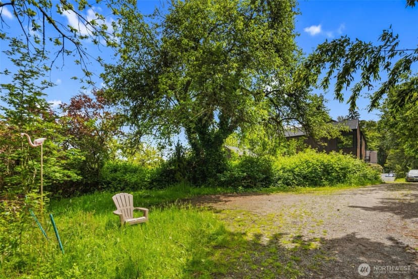 Property photo for 3535 Anthony Place S, Seattle photo 6