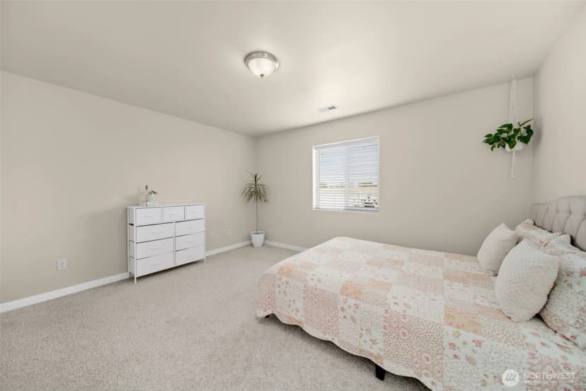 Property photo for 1620 2nd Ave Sw, Quincy photo 20
